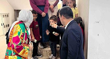 Patnos Kaymakamı ve eşi ADEM evlerini ziyaret etti