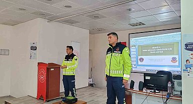 Patnos'ta tarım araçları sürücülerine bilgilendirme semineri