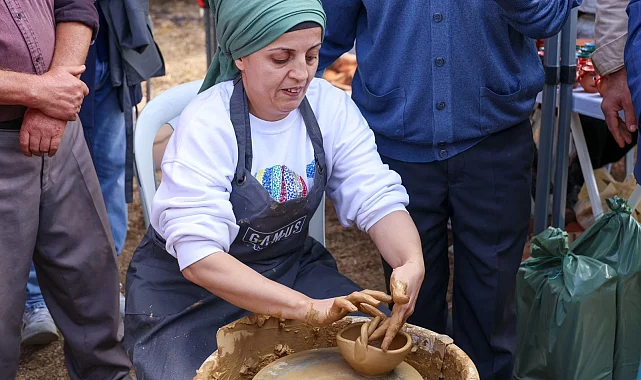 Pazaryeri Kınık'ta çömleklere uluslararası coşku