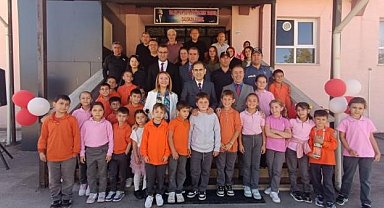 Pazaryeri'nde protokol üyeleri öğrencilerle bir araya geldi