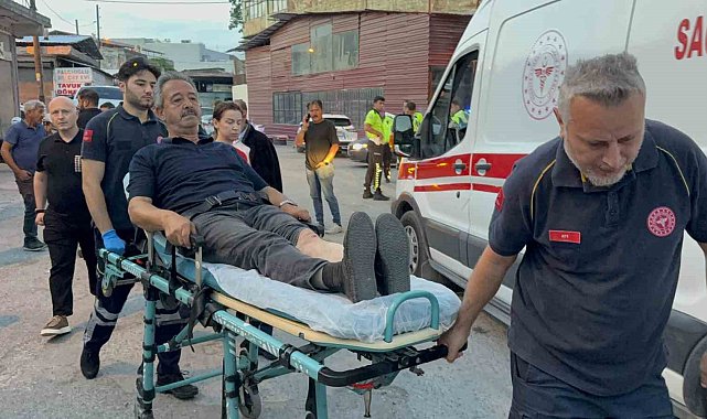 Polisten kaçan aracın çarptığı esnaf ölümden döndü: Kaza anı kamerada