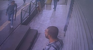 Pompalı tüfekle dehşet kamerada...Husumetlisini böyle vurdu