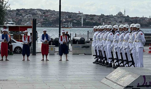 Preveze Deniz Zaferi'nin 487'ıncı yıldönümü 15 geminin Boğaz'dan geçişiyle kutlandı