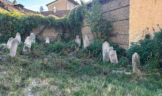 Prizren'de Suzi Çelebi türbesi ihya edilmeyi bekliyor
