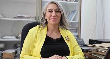 Prof. Dr. Canbay uyardı: "Elektrikli araçlarda çıkan yangın söndürülse dahi birkaç gün sonra tekrardan alevlenebilir"