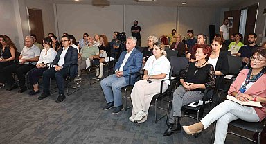 Prof. Dr. Varlı 'Müziğin Sessiz Siyaseti'ni anlattı