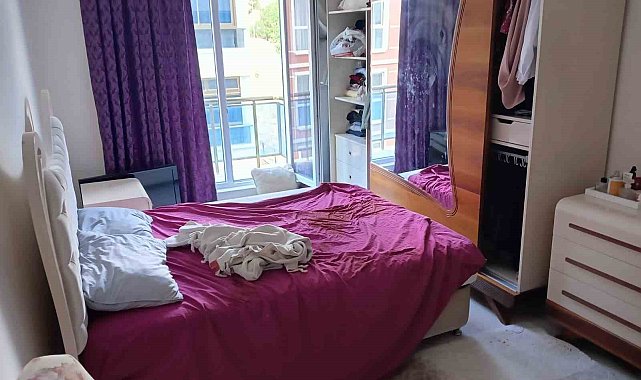 Psikolojik rahatsızlığı olduğu iddia edilen baba iki oğlunu bıçakla yaraladıktan sonra intihara kalkıştı