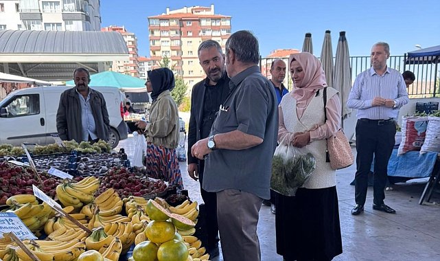Pursaklar Belediye Başkanı Çetin pazarlarda denetim yaptı