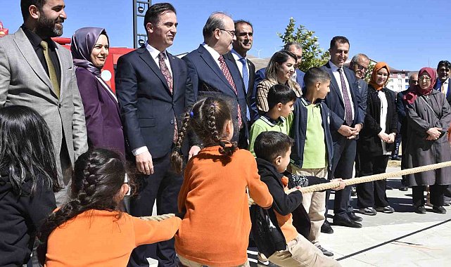 "Bir Anadolu Şenliği"nin son durağı Bitlis oldu