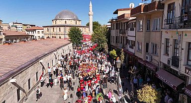 "GastroANTEP Kültür Yolu Festivali" renkli görüntülerle başladı