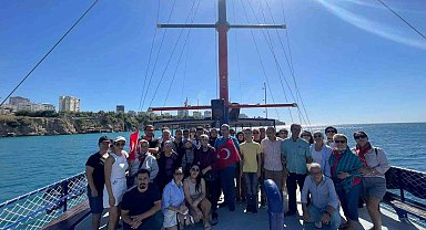 "Kitaplar Konuşuyor" projesi gönüllülerle denize açıldı