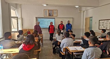 "Merkezim Her Yerde" projesi Hamur'da öğrencilerle buluştu