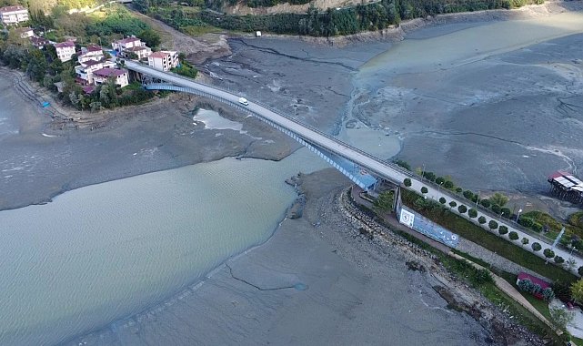 "Saklı cennet" Ayvacık'ta baraj suları çekildi, kara ortaya çıktı
