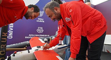 Rektör Akkaya, TEKNOFEST İstanbul'da bilim ve teknoloji tutkunlarıyla buluştu