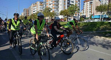 Renkli Pedallar sağlıklı bir çevre için çevrildi