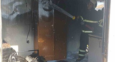 Reyhanlı'da konteyner yangını