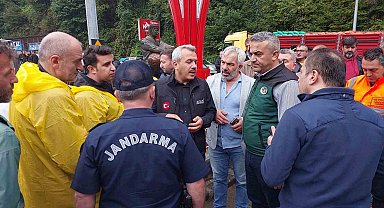 Rize Valisi Selim Baydaş: "Yer yer 150-175 kilogram yağış aldık; bazı yerlerde 200 kilogram yağış oldu"