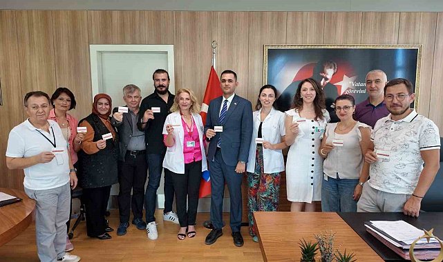 Sağlık çalışanlarından anlamlı bağış