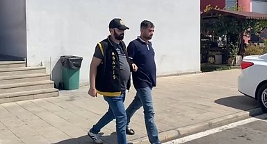 Sahte polisler 'Banka soygunu' yalanıyla yaşlı adamı dolandırdı