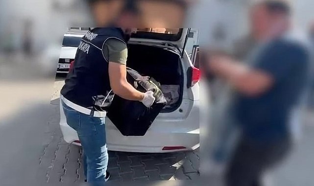 Sakarya'da 11 kilo skunk ele geçirildi, 5 şahıs tutuklandı
