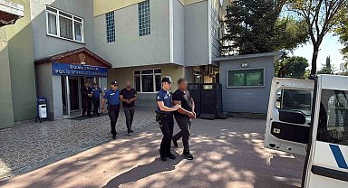 Sakarya'da 2 çocuğun yaralandığı, 4 evin yakıldığı husumetlilerin kavgasında 5 şüpheli adliyede