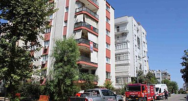 Şalterleri kapattı, yangının önüne geçti