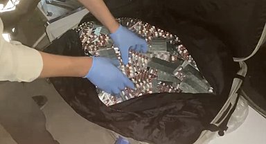 Samsun'da depodaki valizde 20 bin sentetik ecza ele geçirildi