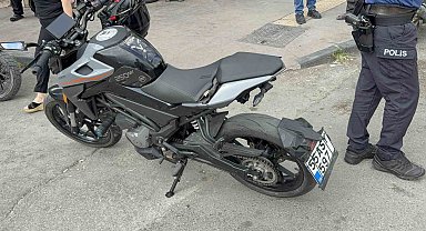 Samsun'da motosiklet yayaya çarptı