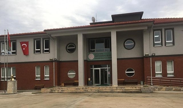 Samsun'da özel eğitim okulunda "nü resim" iddiasına soruşturma