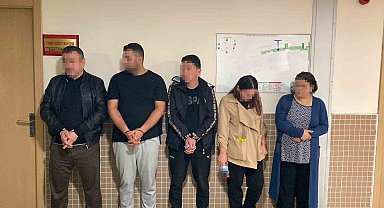 Sanatçı Nalan Höke Turan'ı 90 bin TL dolandıran 12 şüpheli gözaltına alındı