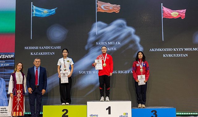 Sancaktepe'nin gururu Melek Şahin dünya şampiyonu oldu