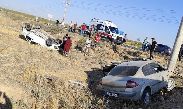 Şanlıurfa'da otomobiller çarpıştı: 4 yaralı