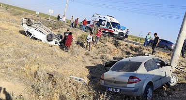 Şanlıurfa'da otomobiller çarpıştı: 4 yaralı