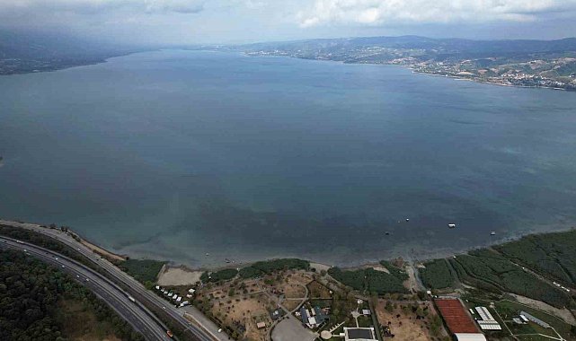 Sapanca Gölü'nden fabrikaların yıllık çektiği su miktarı
