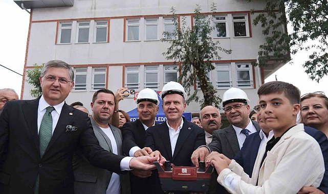 Seçer: "Belediye başkanları her şeyden önce halkın acısını anlamalı"