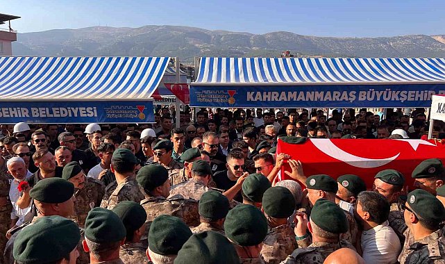 Şehit özel harekat polisi son yolculuğuna uğurlandı
