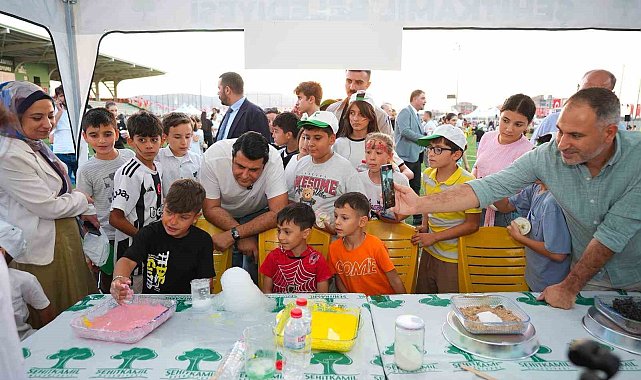 Şehitkamil'de bilim kaşifleri eserlerini sergiledi
