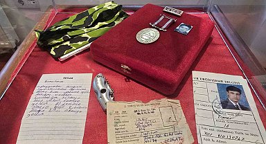 Şehitlerin hüzünlendiren hatıraları sergide yerini aldı