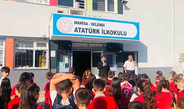 Selendi'de 2 bin 269 öğrenci ders başı yaptı