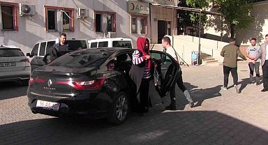 Siirt'te kaymakam, makam aracını sağlık için seferber etti