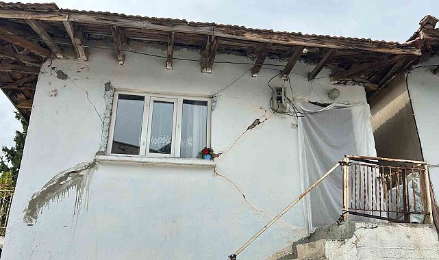 Simav beşik gibi sallanıyor