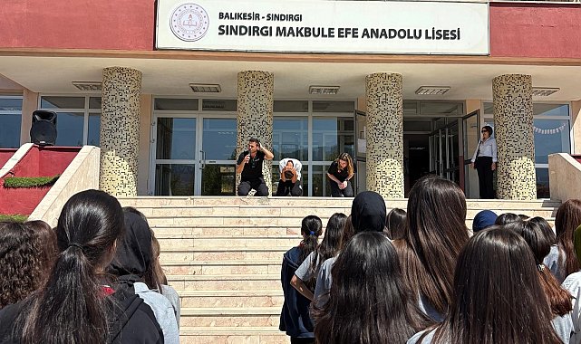 Sındırgı'da öğrenciler deprem bilinciyle yetişiyor