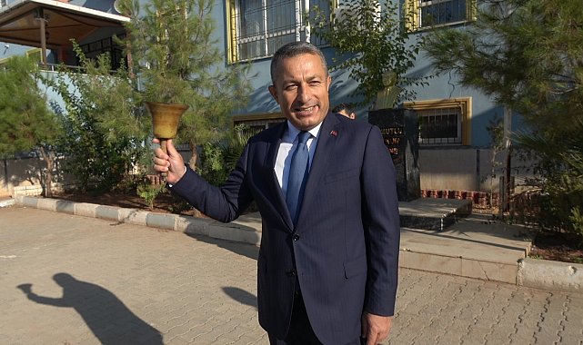 Sınır kenti Kilis'te ilk ders zili çaldı