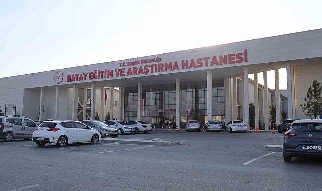 Sinir krizi geçirerek annesini ve babasını döven şahıs, 'Dur' ihtarına uymayarak ortalığı savaş alanına çevirdi