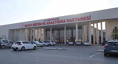 Sinir krizi geçirerek annesini ve babasını döven şahıs, 'Dur' ihtarına uymayarak ortalığı savaş alanına çevirdi