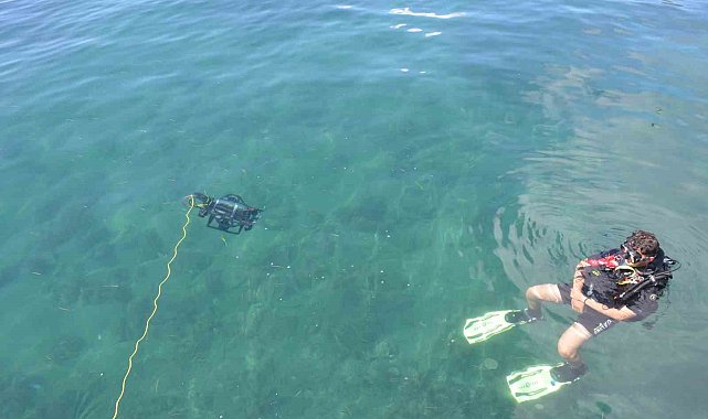 Sinop'ta yapay zeka destekli "insansız deniz aracı" ilk kez suya indirildi