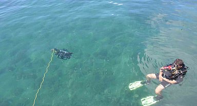 Sinop'ta yapay zeka destekli "insansız deniz aracı" ilk kez suya indirildi