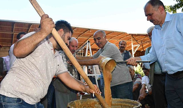 Siverek'te 6. geleneksel şire-kerge şenliği düzenlendi
