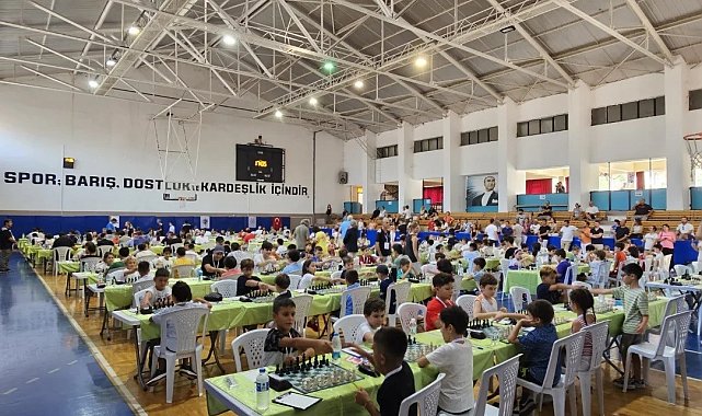 Söke'deki Satranç Turnuvası'na 205 sporcu katıldı