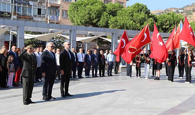 Söke'nin Kurtuluş Günü törenleri coşkulu geçti
